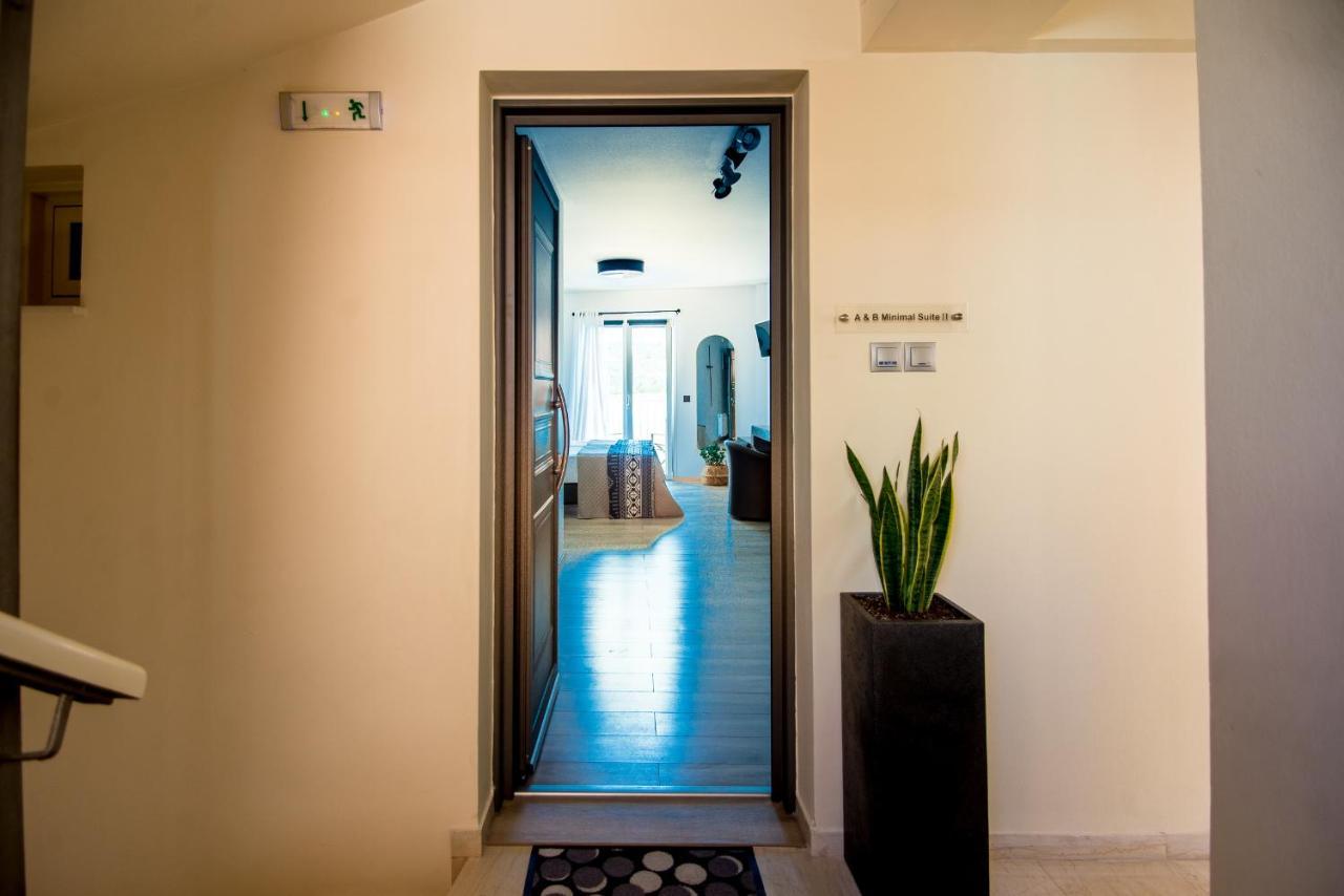 A & B Minimal Suite Ιι With Sea View In Argostoli Exterior foto